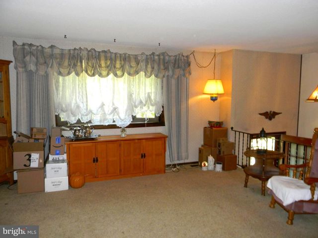 2212 OAKWOOD LN, Atco, NJ 08004
