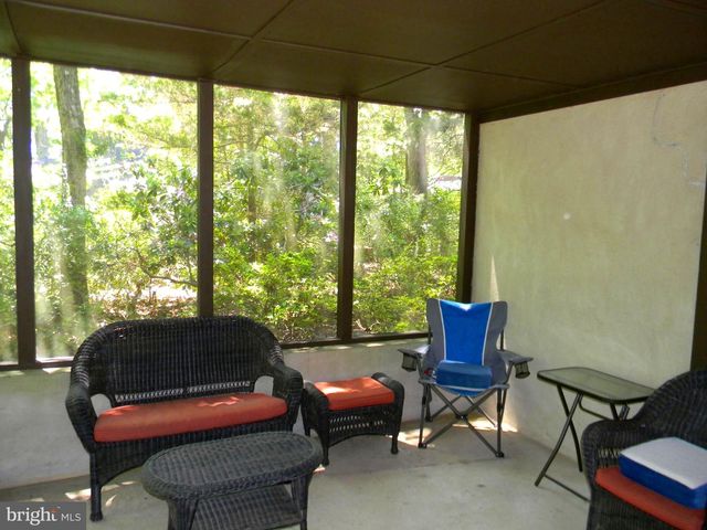2212 OAKWOOD LN, Atco, NJ 08004
