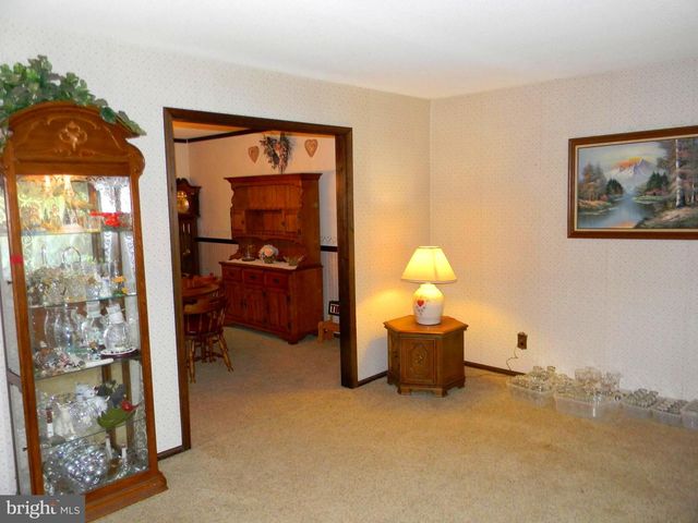 2212 OAKWOOD LN, Atco, NJ 08004