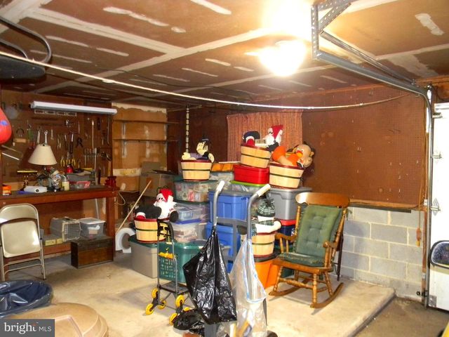 2212 OAKWOOD LN, Atco, NJ 08004