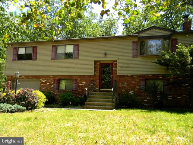 2212 OAKWOOD LN, Atco, NJ 08004