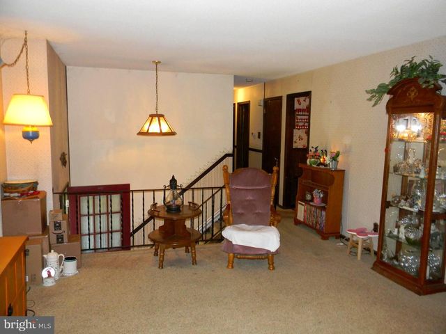 2212 OAKWOOD LN, Atco, NJ 08004