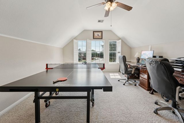 1400 Grand Falls DR, Cedar Park, TX 78613