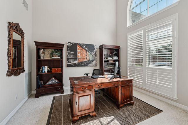 1400 Grand Falls DR, Cedar Park, TX 78613
