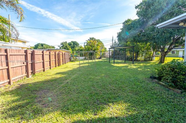 17715 NW 55th Ave, Miami Gardens, FL 33055