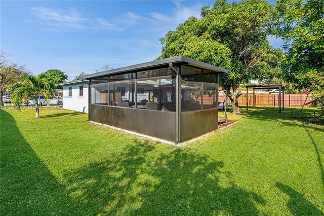 17715 NW 55th Ave, Miami Gardens, FL 33055