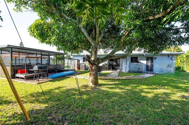 17715 NW 55th Ave, Miami Gardens, FL 33055