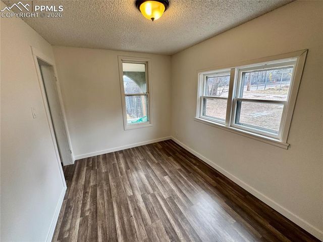 802 N Walnut Street, Colorado Springs, CO 80905