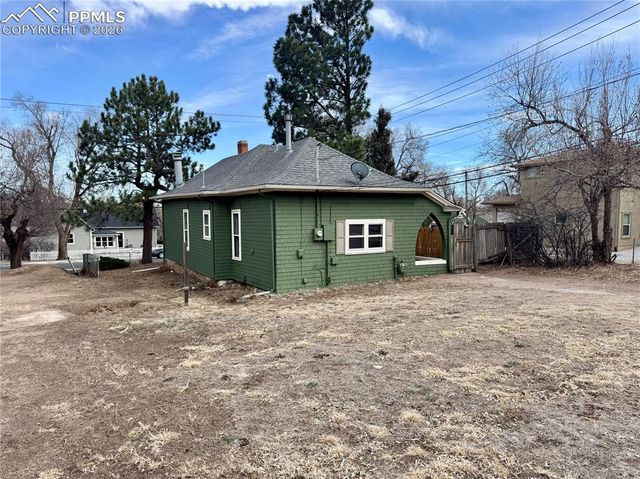 802 N Walnut Street, Colorado Springs, CO 80905