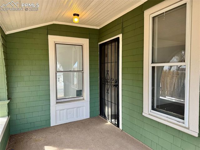 802 N Walnut Street, Colorado Springs, CO 80905