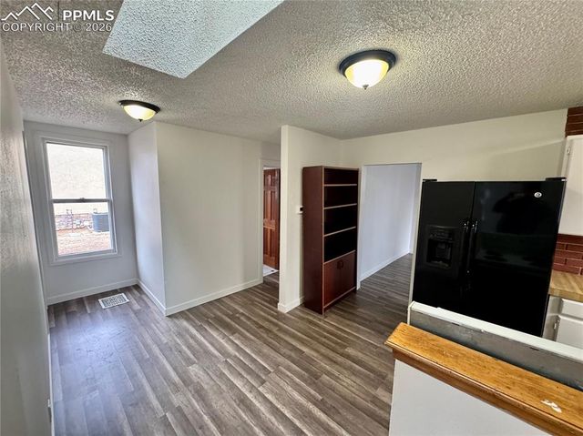 802 N Walnut Street, Colorado Springs, CO 80905