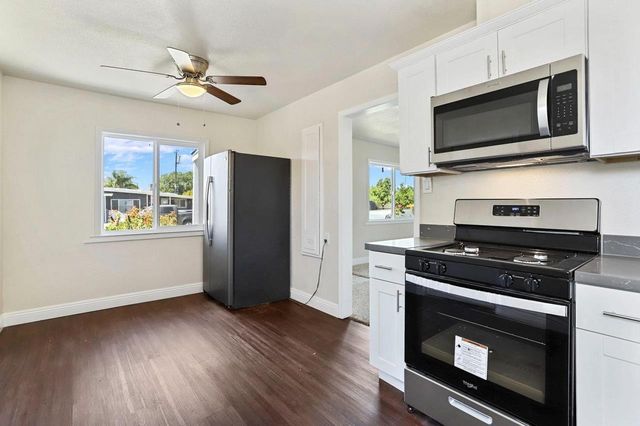 542 Kolher St, Stockton, CA 95206