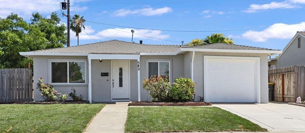 542 Kolher St, Stockton, CA 95206