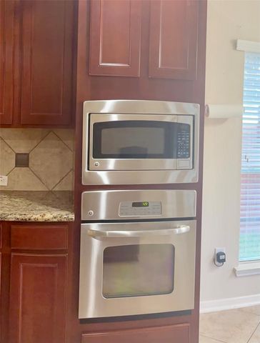 1230 Martinez Court, Friendswood, TX 77546