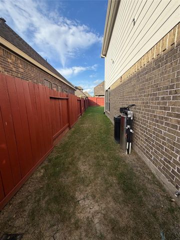 1230 Martinez Court, Friendswood, TX 77546