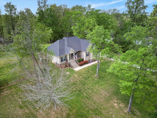 1820 River Rd, Clarksville, TN 37040