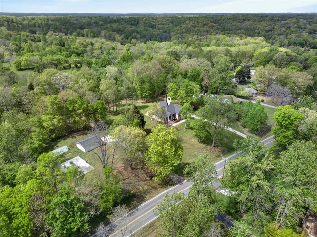 1820 River Rd, Clarksville, TN 37040