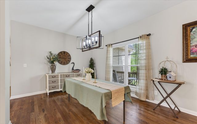 1820 River Rd, Clarksville, TN 37040
