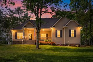 1820 River Rd, Clarksville, TN 37040