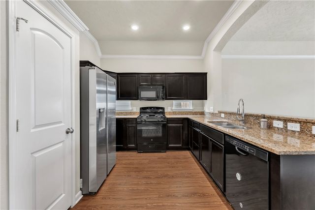2073 Positano Loop, Bryan, TX 77808