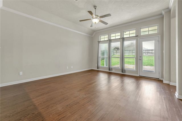 2073 Positano Loop, Bryan, TX 77808