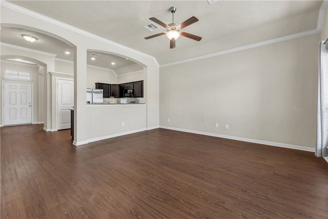 2073 Positano Loop, Bryan, TX 77808
