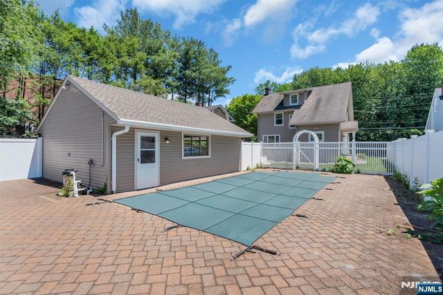 122 Herbert Avenue, Closter, NJ 07624
