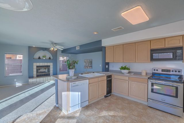 8417 S Sandoval Street NE, Albuquerque, NM 87122