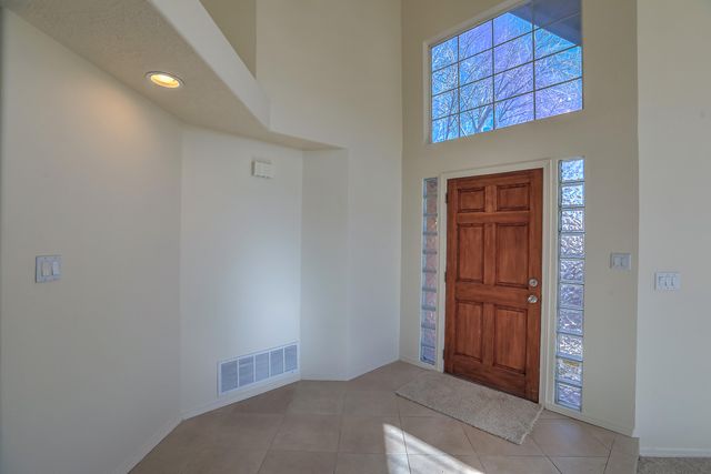 8417 S Sandoval Street NE, Albuquerque, NM 87122