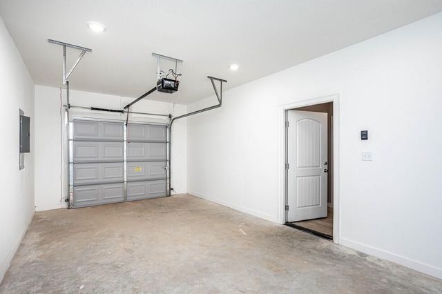 913 Valley Oaks Lane, Centerton, AR 72719