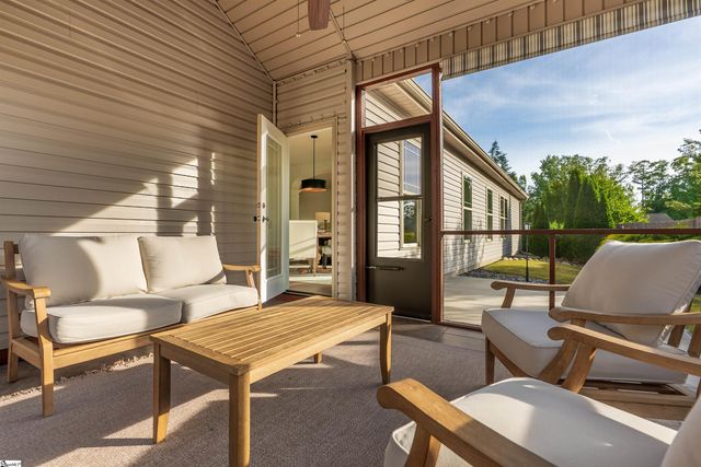 226 Brenleigh Court, Simpsonville, SC 29680