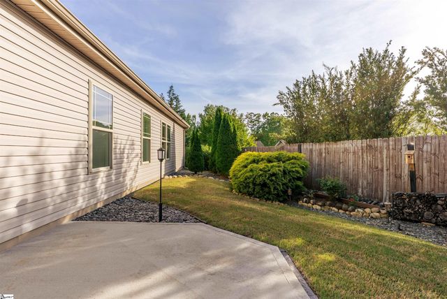 226 Brenleigh Court, Simpsonville, SC 29680