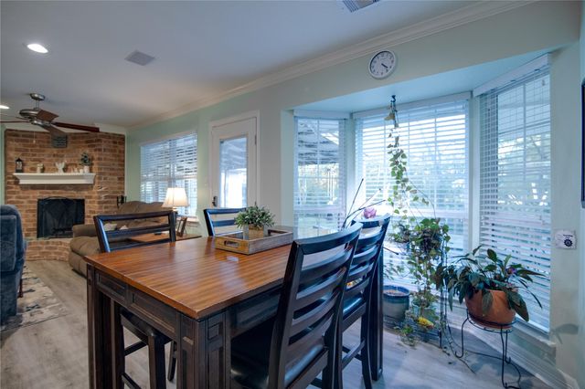 1202 Sunset Drive, Dickinson, TX 77539