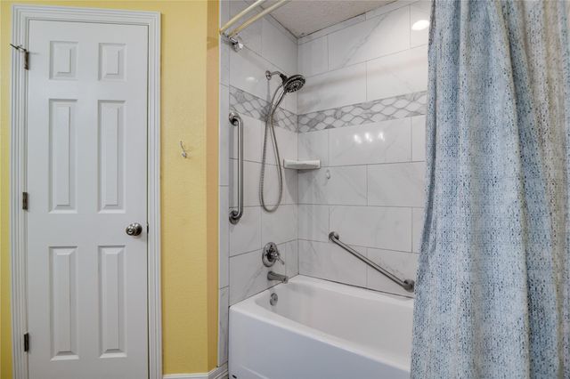 1202 Sunset Drive, Dickinson, TX 77539