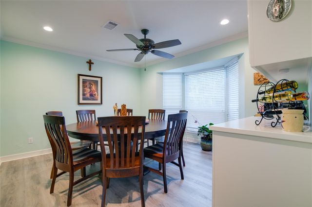 1202 Sunset Drive, Dickinson, TX 77539