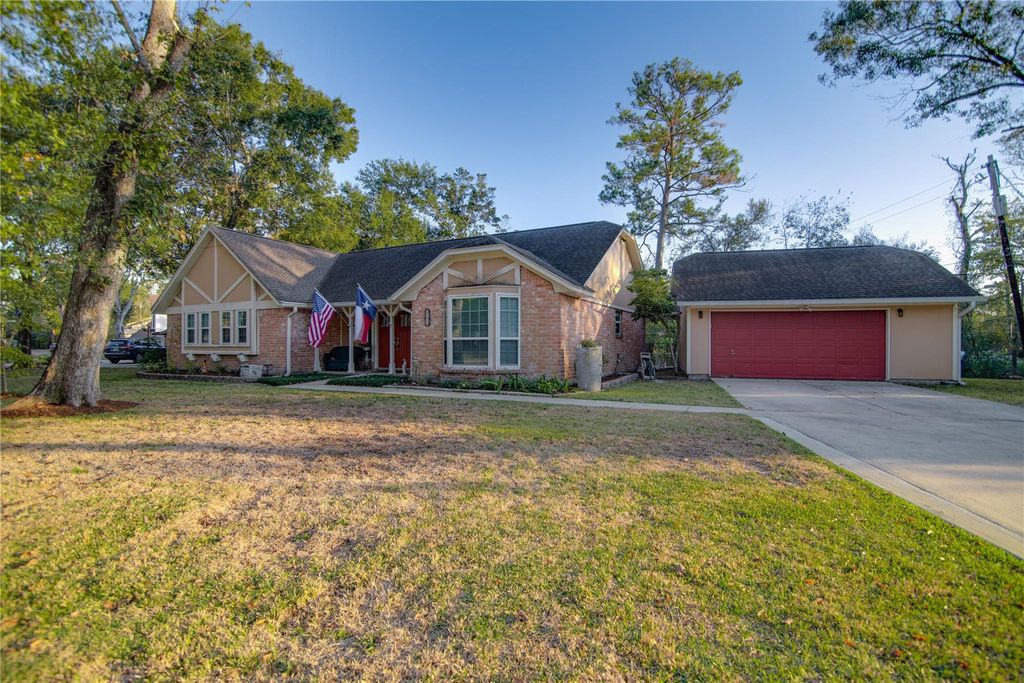 1202 Sunset Drive, Dickinson, TX 77539