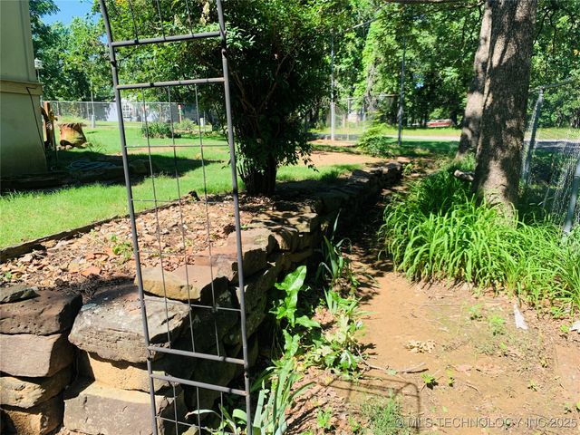 171 Homestead Drive, Canadian, OK 74425