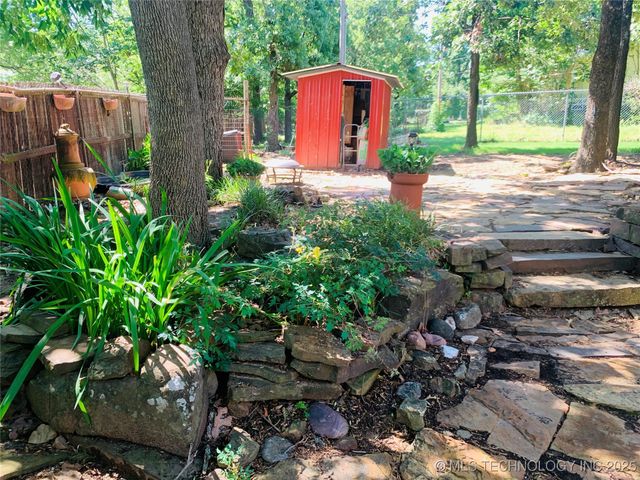 171 Homestead Drive, Canadian, OK 74425