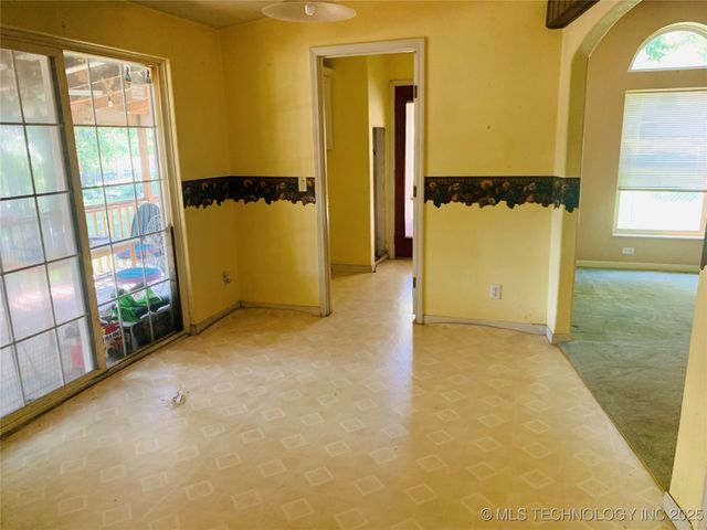 171 Homestead Drive, Canadian, OK 74425