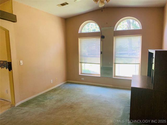 171 Homestead Drive, Canadian, OK 74425