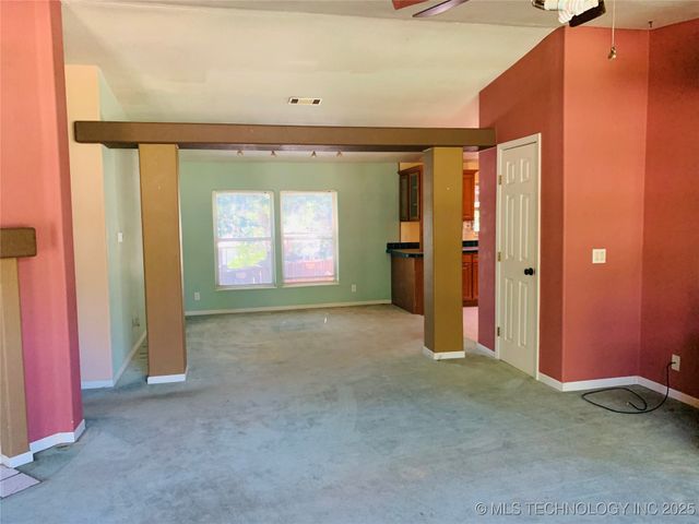 171 Homestead Drive, Canadian, OK 74425