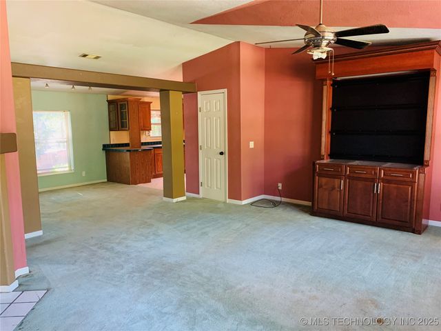 171 Homestead Drive, Canadian, OK 74425