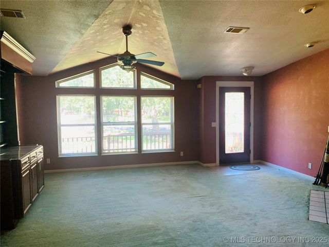 171 Homestead Drive, Canadian, OK 74425