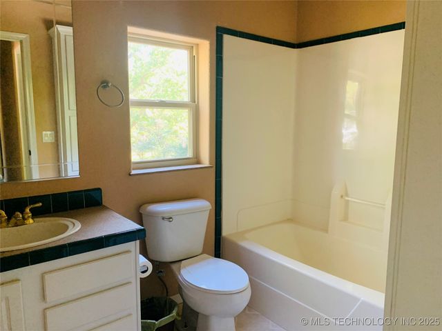 171 Homestead Drive, Canadian, OK 74425