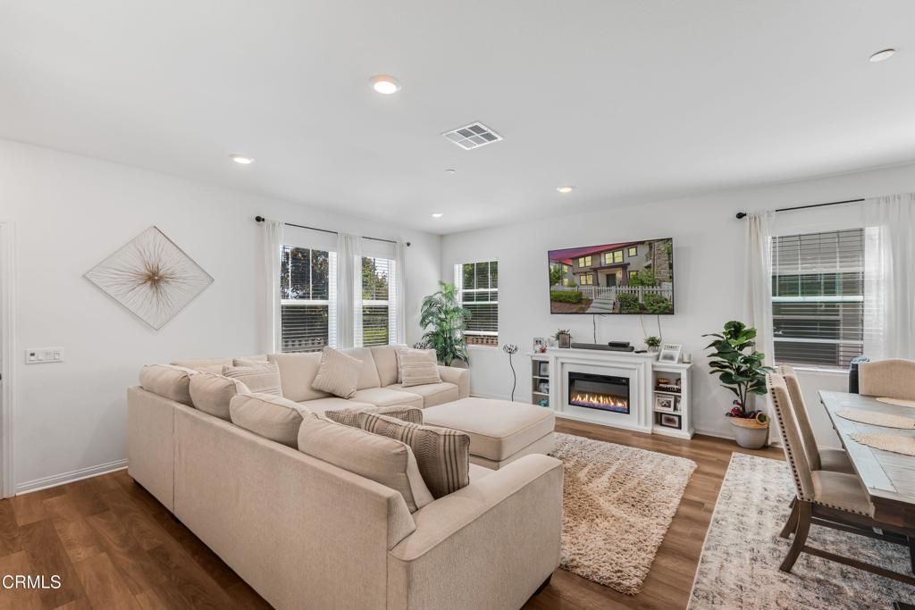 525 Heritage Valley Parkway, Fillmore, CA 93015 — exterior