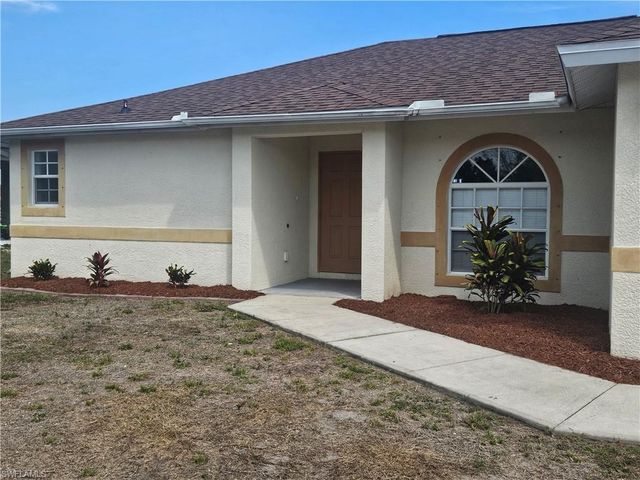 3410 22nd ST SW, Lehigh Acres, FL 33976