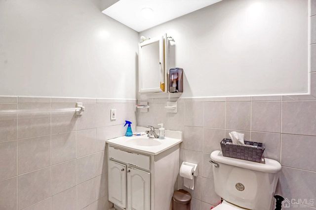 125 Elizabeth Avenue, Elizabeth, NJ 07206