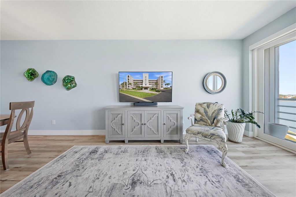 Image 11 of property listing at 8021 SAILBOAT KEY BOULEVARD S 403, St Pete Beach, FL 33707