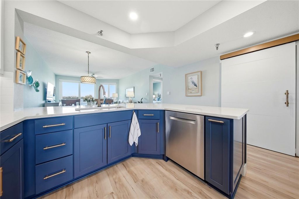 Image 13 of property listing at 8021 SAILBOAT KEY BOULEVARD S 403, St Pete Beach, FL 33707