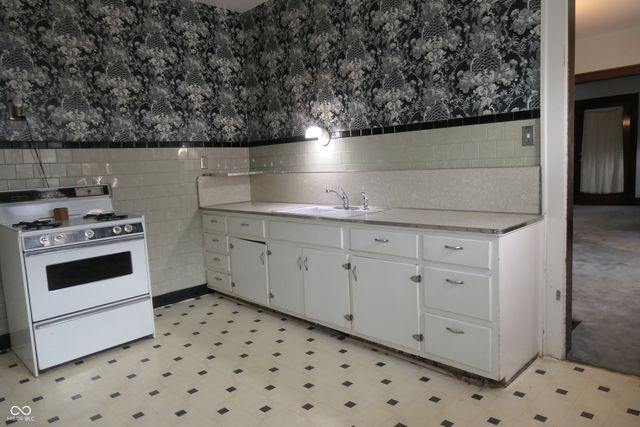 154 S Spencer Avenue, Indianapolis, IN 46219
